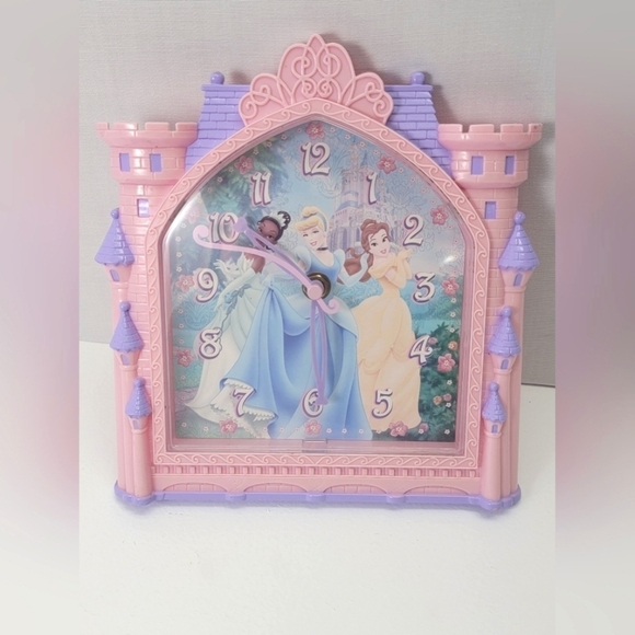 Disney Princess Wall Clock - Picture 1 of 2